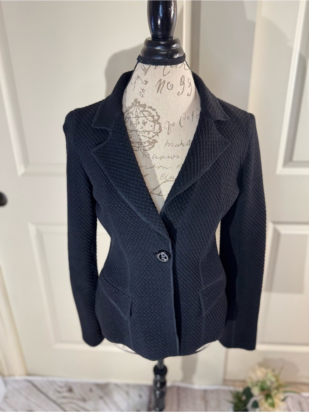 Armani Collezioni Classic Lightweight Wool Blend Textured Black Blazer 10